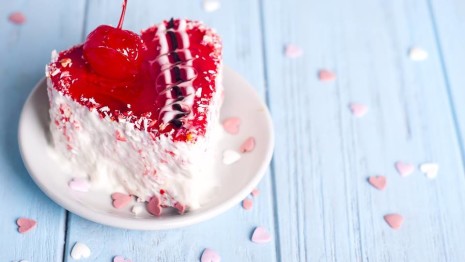 Heart Cake Valentines Special Offer