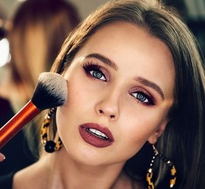 Make-Up Artistry Online Course at Harley Oxford (90% Off) Local Services Shop Online at Special Price from Dubai Offers