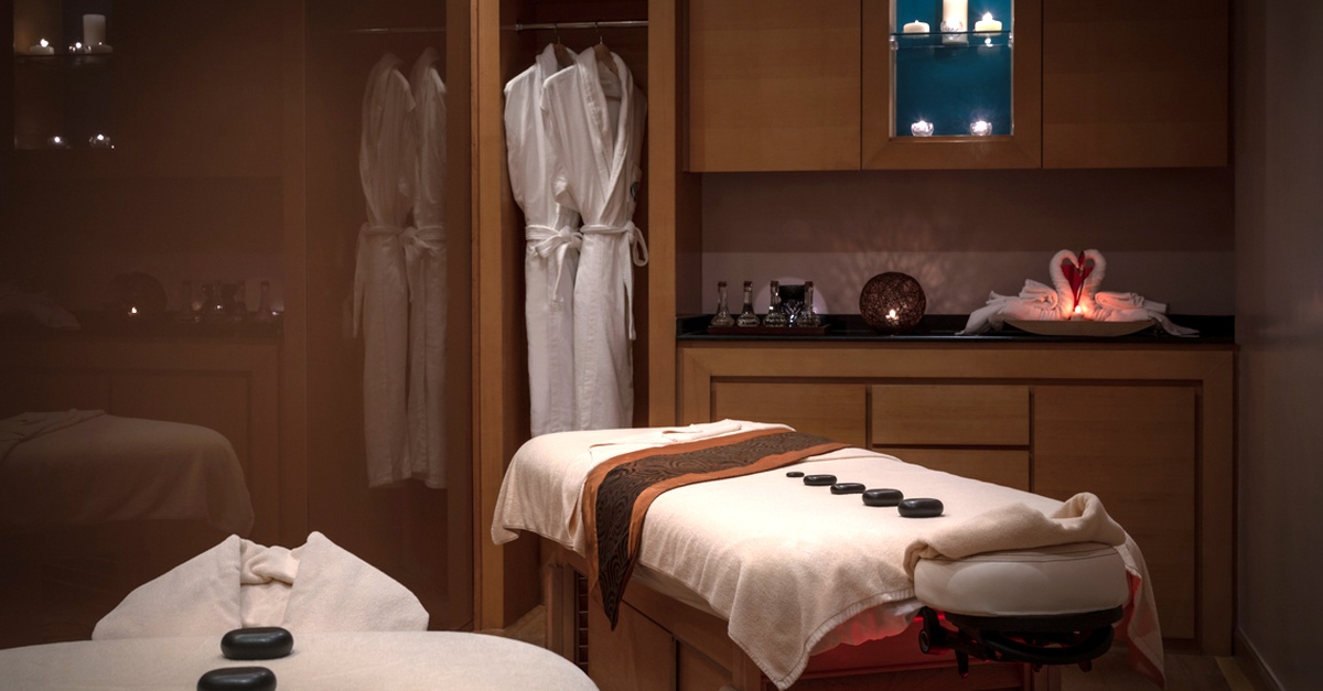 Buy 60-Minute Anti-Cellulite Spa Treatment & More With Pool Access Now at Special Price in DubaiOffers.com 2 60-Minute Anti-Cellulite Spa Treatment & More With Pool Access Men's Shop Online at Special Price from Dubai Offers 2