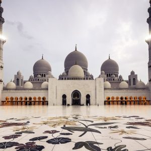 Abu Dhabi City Tour Men's Shop Online at Special Price from Dubai Offers