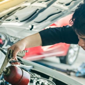 Engine Flushing And Oil Change CAR Shop Online at Special Price from Dubai Offers