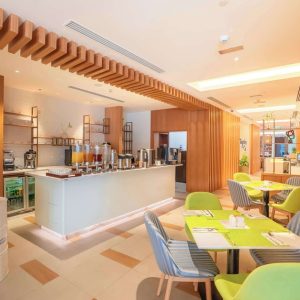 Enjoy A Dinner Buffet W Free-flowing Soft Beverages & Juices Men's Shop Online at Special Price from Dubai Offers