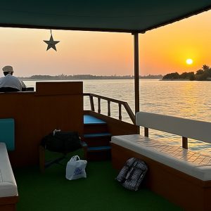 Explore Abu Dhabi In 1, 2, 3, Or 4 Hour Tours For Up To 12 Guests Men's Shop Online at Special Price from Dubai Offers