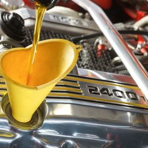 Oil Change – Full Service CAR Shop Online at Special Price from Dubai Offers