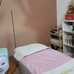 Get Facial, Hair, And Nail Pampering Packages For Radiant Glow FACIAL TREATMENTS Shop Online at Special Price from Dubai Offers