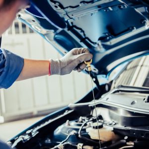 Comprehensive Engine Oil Change & 60-point Health Check CAR Shop Online at Special Price from Dubai Offers