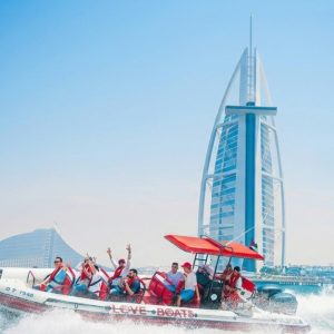 60-minute Love Boat/Speed Boat Cruise: Iconic Dubai Landmarks Men's Shop Online at Special Price from Dubai Offers