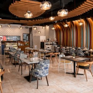 Authentic 4-course Dining Experience Indian & Chinese Menus In Dubai US AMERICAN Shop Online at Special Price from Dubai Offers