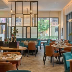 Breakfast Buffet W Beverages & Pool Access For 1 Child Or 1-4 Adults Men's Shop Online at Special Price from Dubai Offers