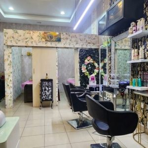 Complete Makeovers: Pro Treatments, Precision Cuts & Expert Grooming HAIRDRESSER Shop Online at Special Price from Dubai Offers