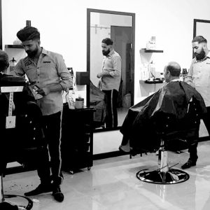 Haircut – Men Barber HAIRDRESSER Shop Online at Special Price from Dubai Offers