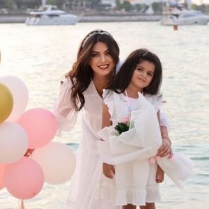Photo Shoot – Outdoor PHOTOGRAPHY Shop Online at Special Price from Dubai Offers